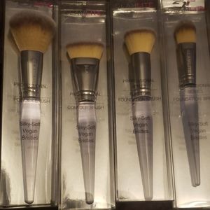 Glamlite 4 Piece brush set